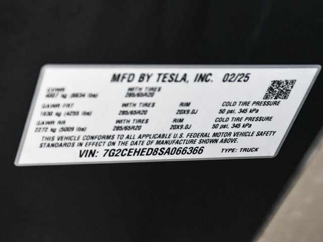 2025 Tesla Cybertruck Base - 23038948 - 25