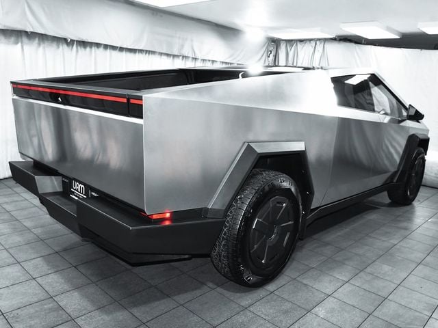 2025 Tesla Cybertruck All-Wheel Drive's photo