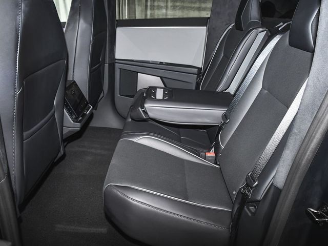 2025 Tesla Cybertruck Base - 23038948 - 55