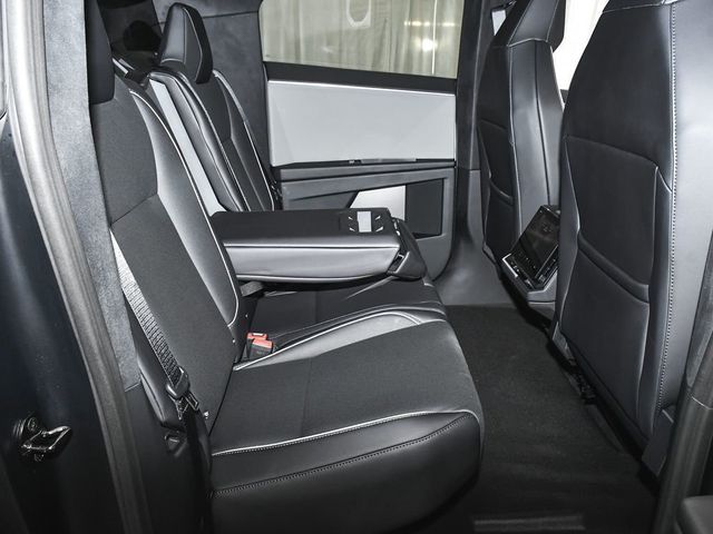 2025 Tesla Cybertruck Base - 23038948 - 58