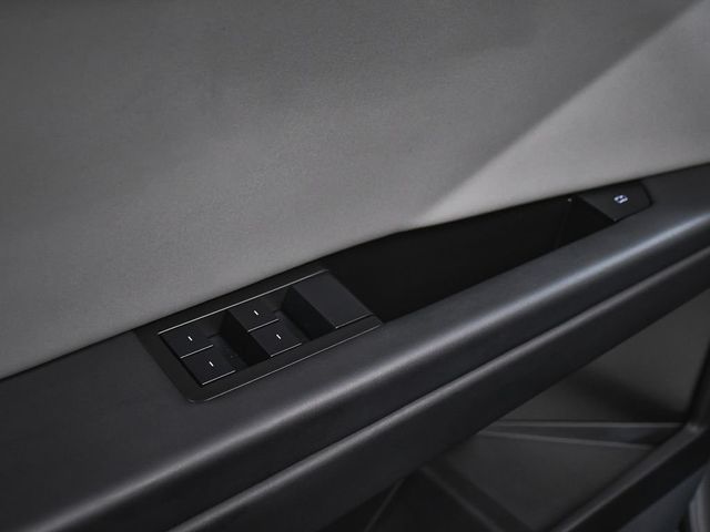 2025 Tesla Cybertruck Base - 23042246 - 9