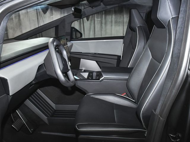 2025 Tesla Cybertruck Base - 23042246 - 43