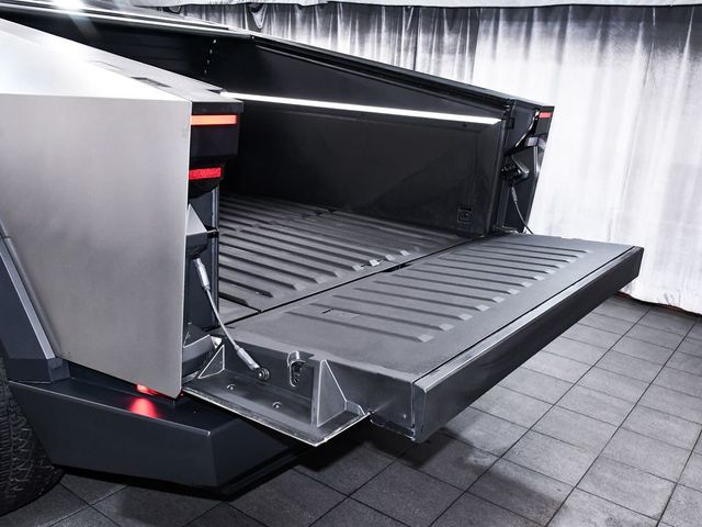 2025 Tesla Cybertruck Base - 23042246 - 79