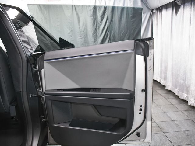 2025 Tesla Cybertruck Base - 23064859 - 16