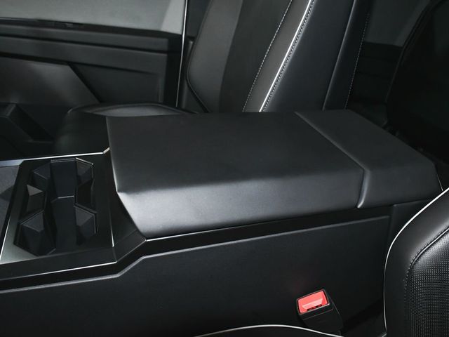 2025 Tesla Cybertruck Base - 23064859 - 39
