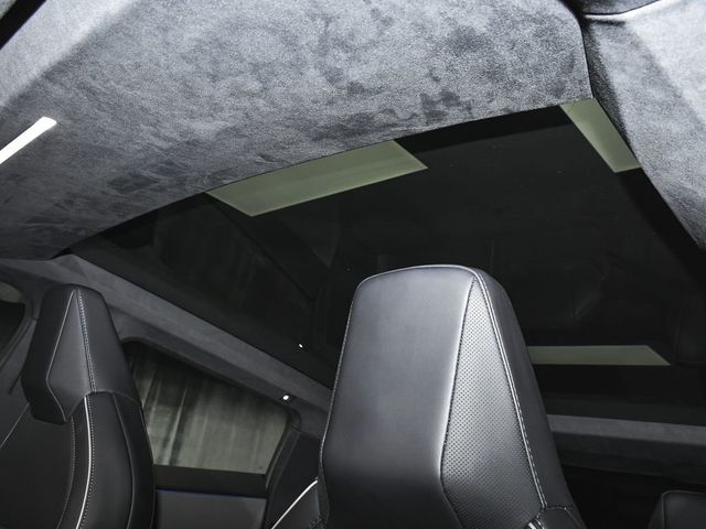 2025 Tesla Cybertruck Base - 23064859 - 44