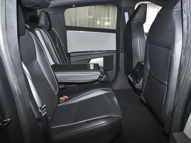 2025 Tesla Cybertruck Base - 23064859 - 51