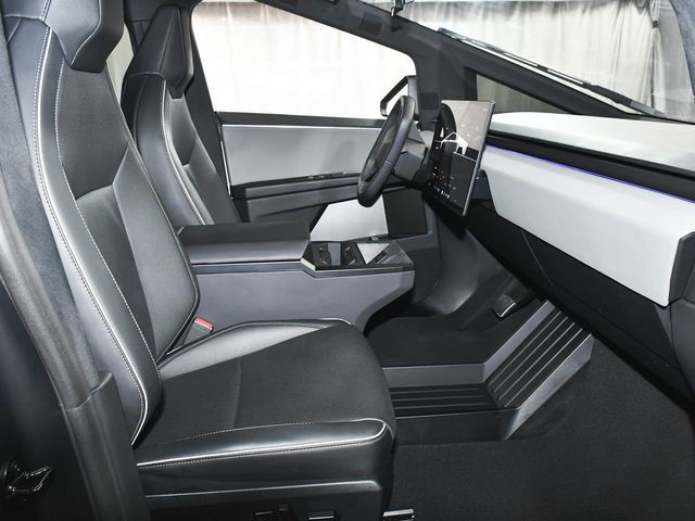 2025 Tesla Cybertruck Base - 23064859 - 53