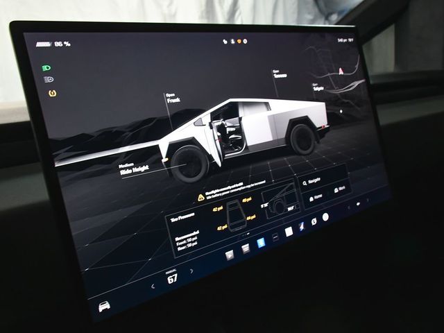 2025 Tesla Cybertruck Base - 23064859 - 59