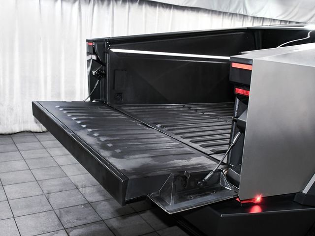 2025 Tesla Cybertruck Base - 23064859 - 79