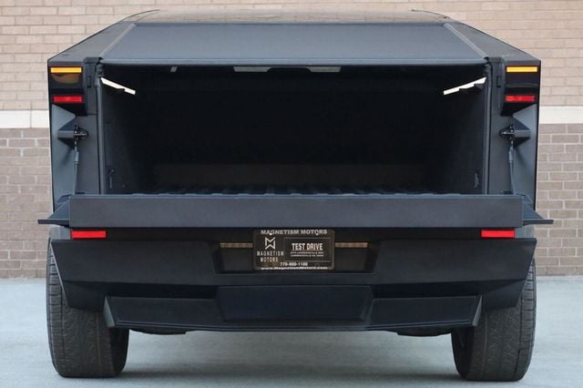 2025 Tesla Cybertruck Base - 23085027 - 13