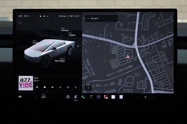 2025 Tesla Cybertruck Base - 23085027 - 39