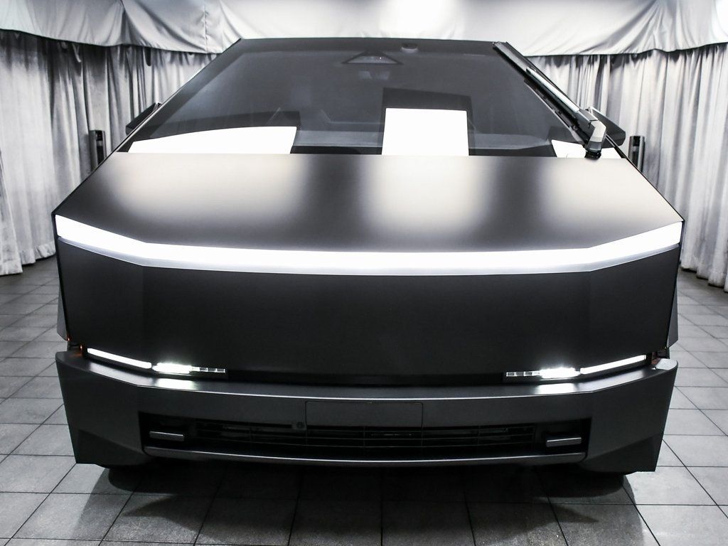 2025 Tesla Cybertruck Cyberbeast photo 2