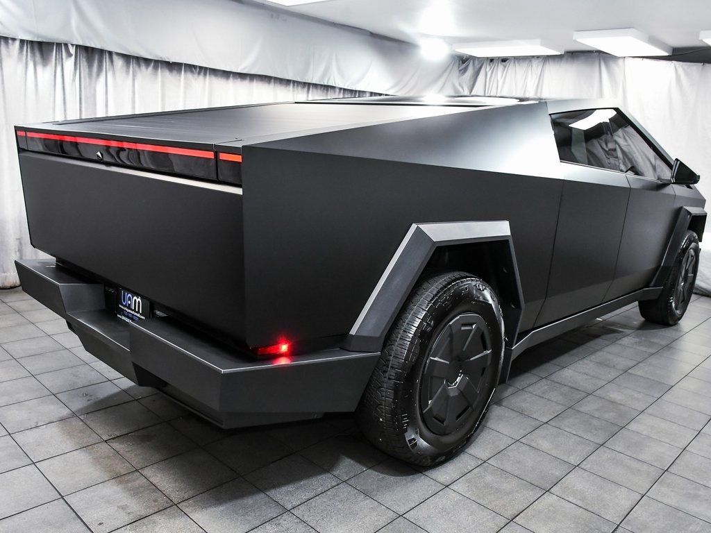 2025 Tesla Cybertruck Cyberbeast photo 6