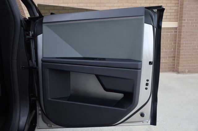 2025 Tesla Cybertruck Cyberbeast - 23093862 - 23