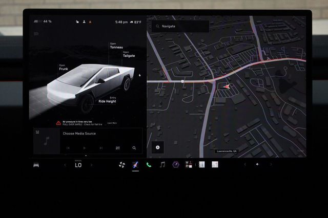 2025 Tesla Cybertruck Cyberbeast - 23093862 - 40