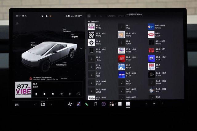2025 Tesla Cybertruck Cyberbeast - 23093862 - 44