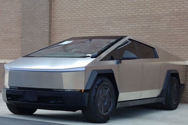 2025 Tesla Cybertruck Cyberbeast - 23093862 - 4
