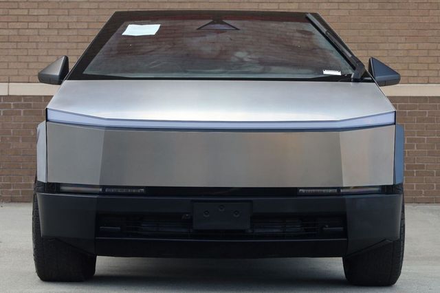 2025 Tesla Cybertruck Cyberbeast - 23093862 - 5
