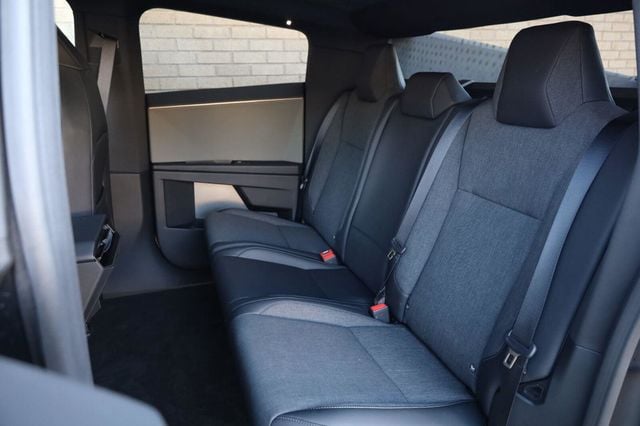 2025 Tesla Cybertruck Long Range - 23085025 - 22