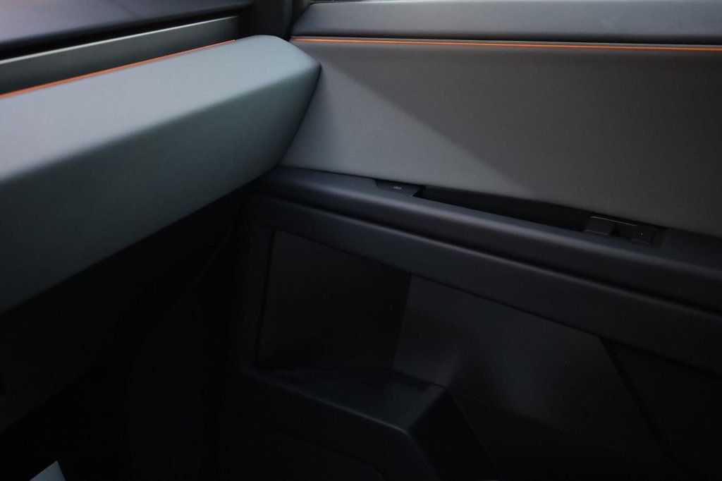 Tesla Cybertruck photo 37
