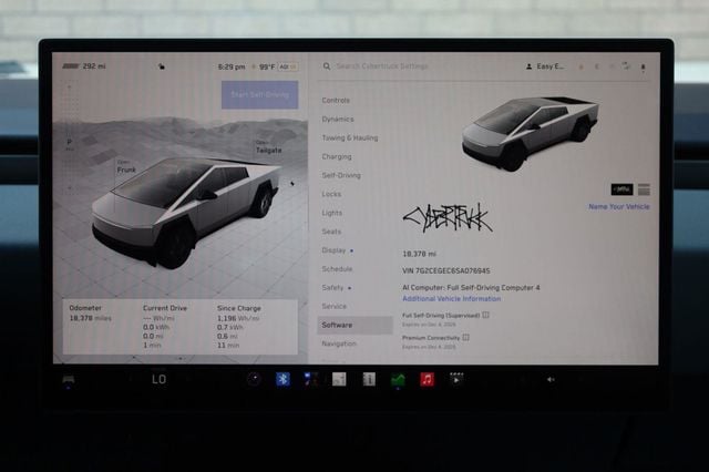 2025 Tesla Cybertruck Long Range - 23085025 - 46