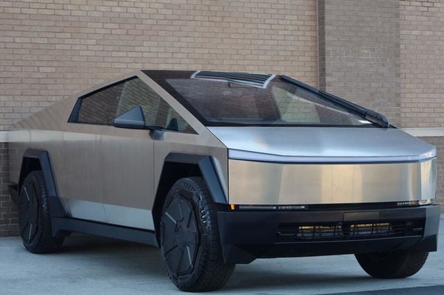 2025 Tesla Cybertruck Long Range - 23085025 - 6