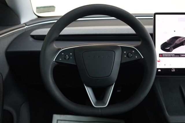 2025 Tesla Model 3 Long Range - 23031684 - 32