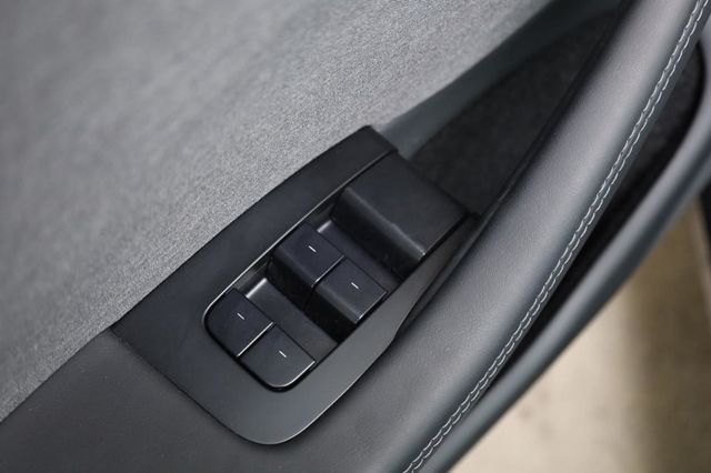 2025 Tesla Model 3 Long Range - 23031684 - 36