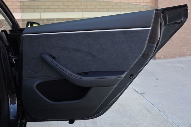 2025 Tesla Model 3 Long Range - 23052454 - 22