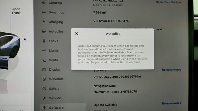 2025 Tesla Model 3 Long Range (357-mile estimated range) - 22947382 - 16