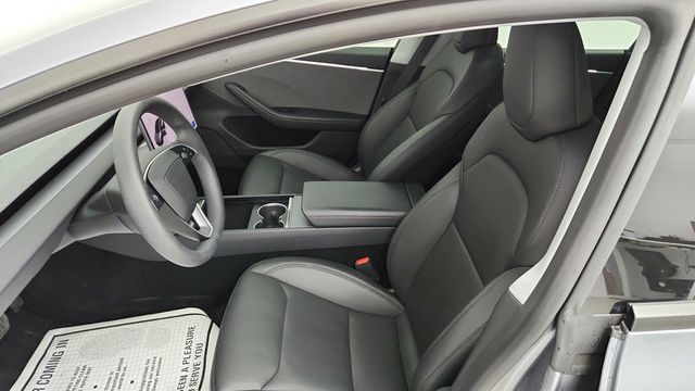 2025 Tesla Model 3 Long Range (357-mile estimated range) - 22947382 - 23