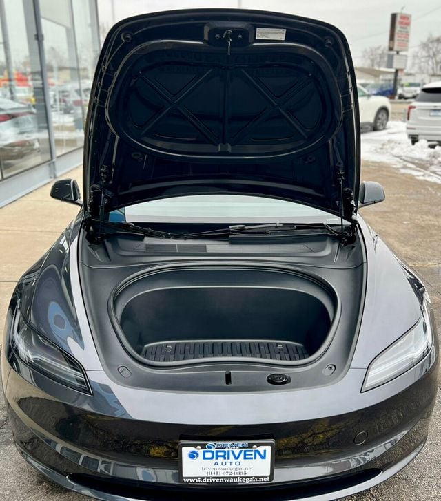 2025 Tesla Model 3 Long Range AWD - 22998439 - 10