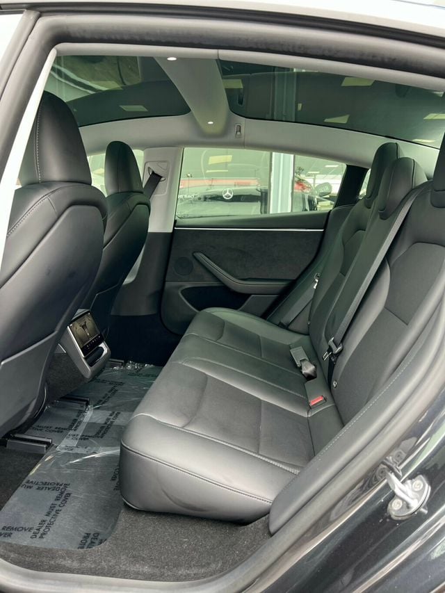 2025 Tesla Model 3 Long Range AWD - 22998439 - 15