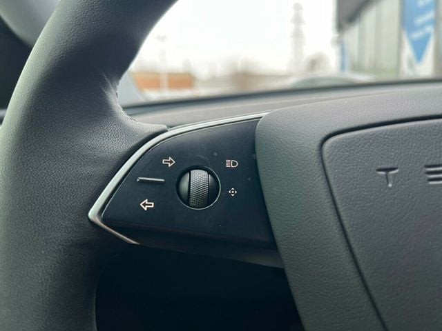 2025 Tesla Model 3 Long Range AWD - 22998439 - 17