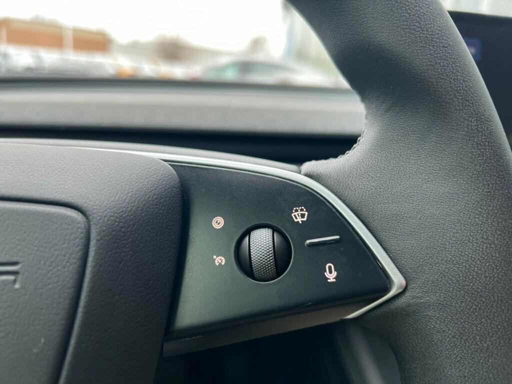 2025 Tesla Model 3 Long Range AWD - 22998439 - 18