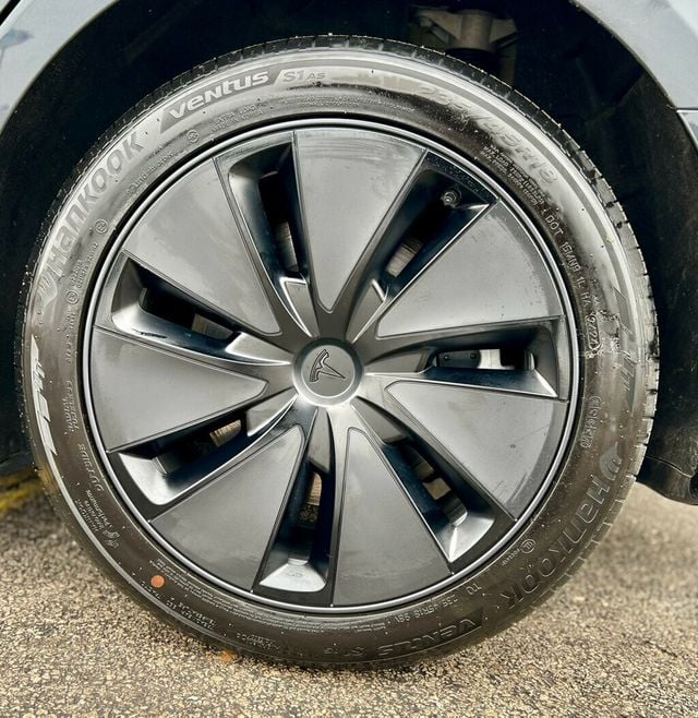 2025 Tesla Model 3 Long Range AWD - 22998439 - 29