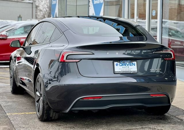 2025 Tesla Model 3 Long Range AWD - 22998439 - 34