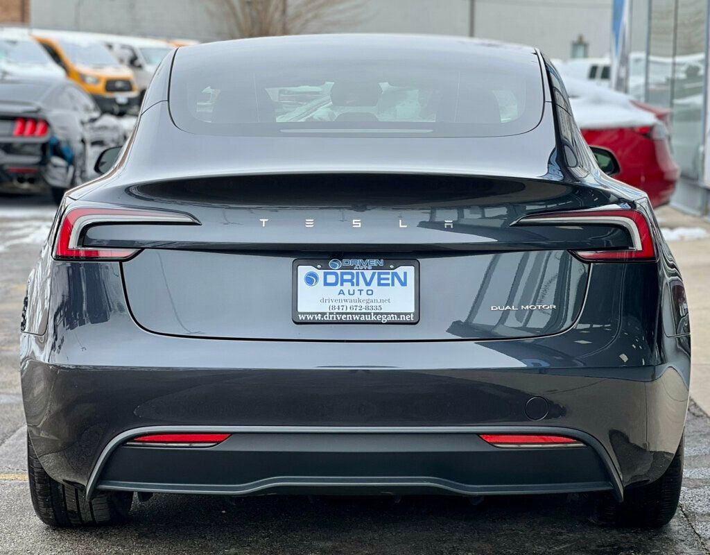 2025 Tesla Model 3 Long Range AWD - 22998439 - 3