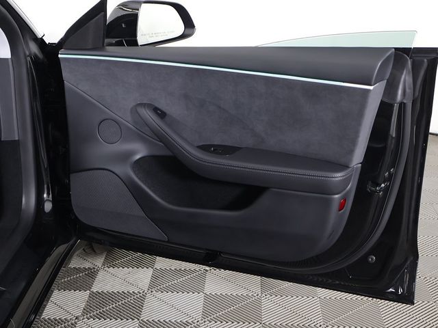 2025 Tesla Model 3 Long Range AWD - 22945695 - 27