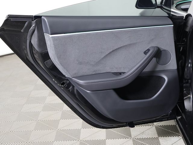 2025 Tesla Model 3 Long Range AWD - 22945695 - 28