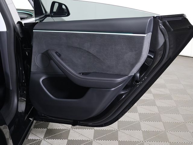 2025 Tesla Model 3 Long Range AWD - 22945695 - 29