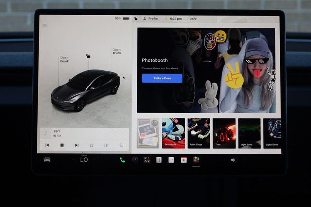 2025 Tesla Model 3 Long Range AWD - 23052454 - 40