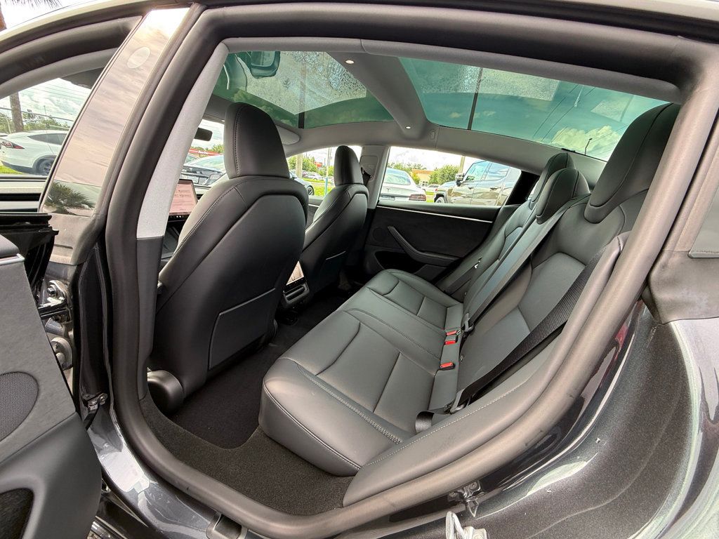 2025 Tesla Model 3 Long Range photo 10