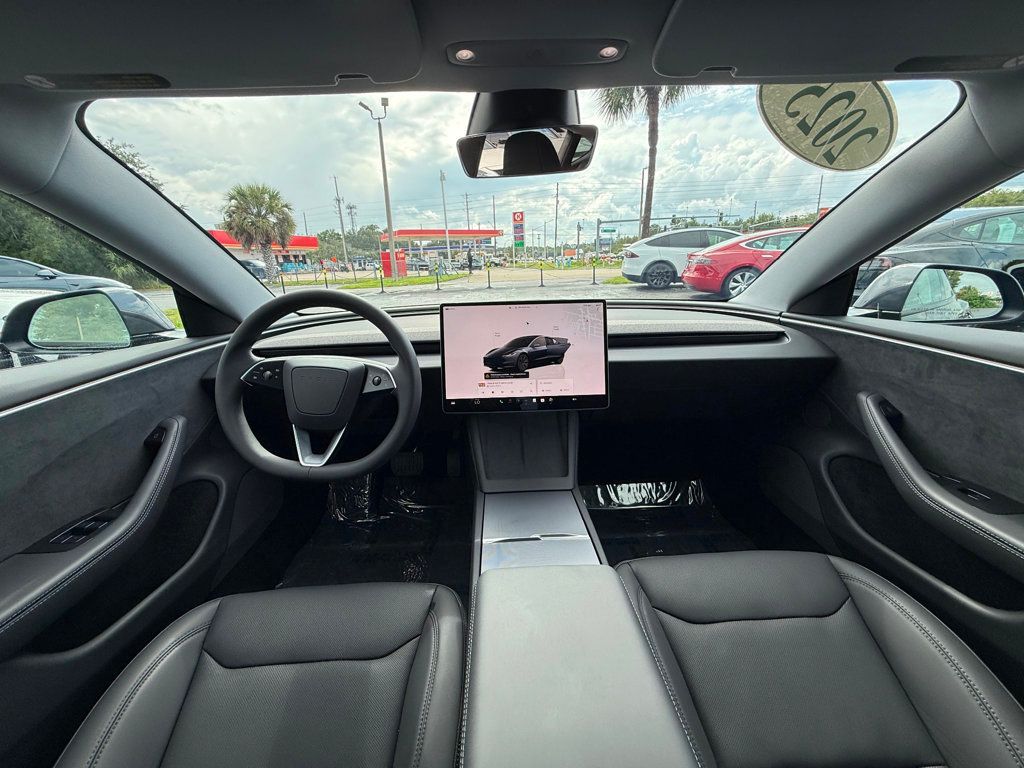 2025 Tesla Model 3 Long Range photo 18