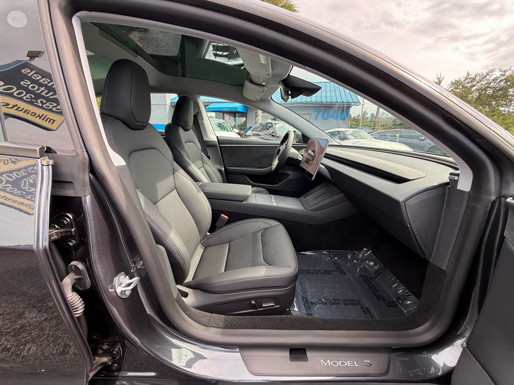 2025 Tesla Model 3 Long Range photo 27