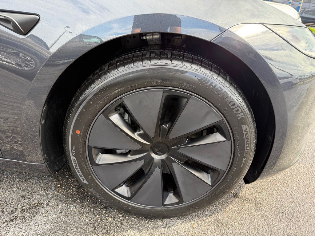 2025 Tesla Model 3 Long Range photo 30