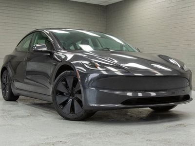 2025 Tesla Model 3 - 5YJ3E1EA4SF992640