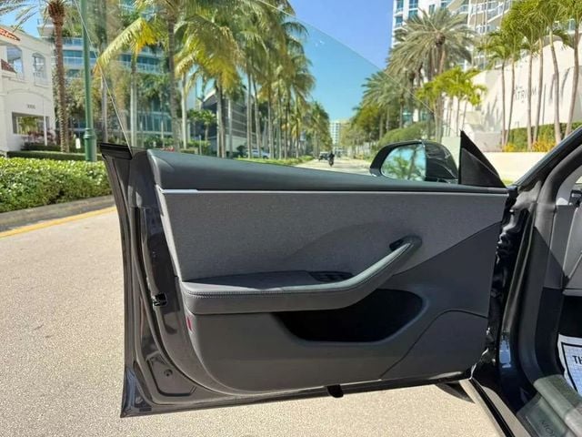 2025 Tesla Model 3 Long Range RWD - 22985380 - 22