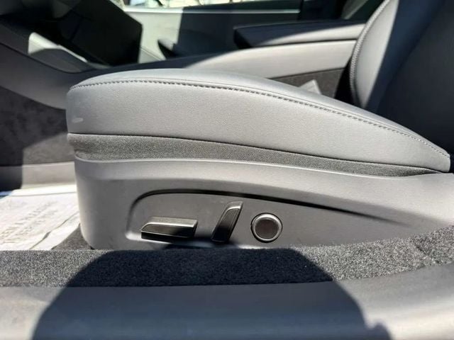 2025 Tesla Model 3 Long Range RWD - 22985380 - 24